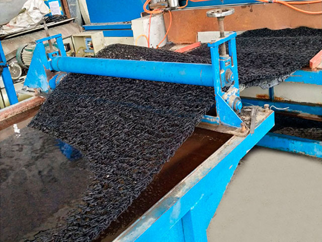 土工席垫生产设备